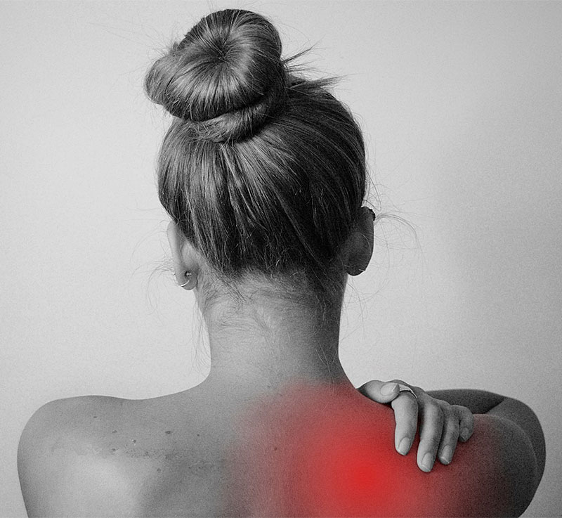 Woman with shoulder pain